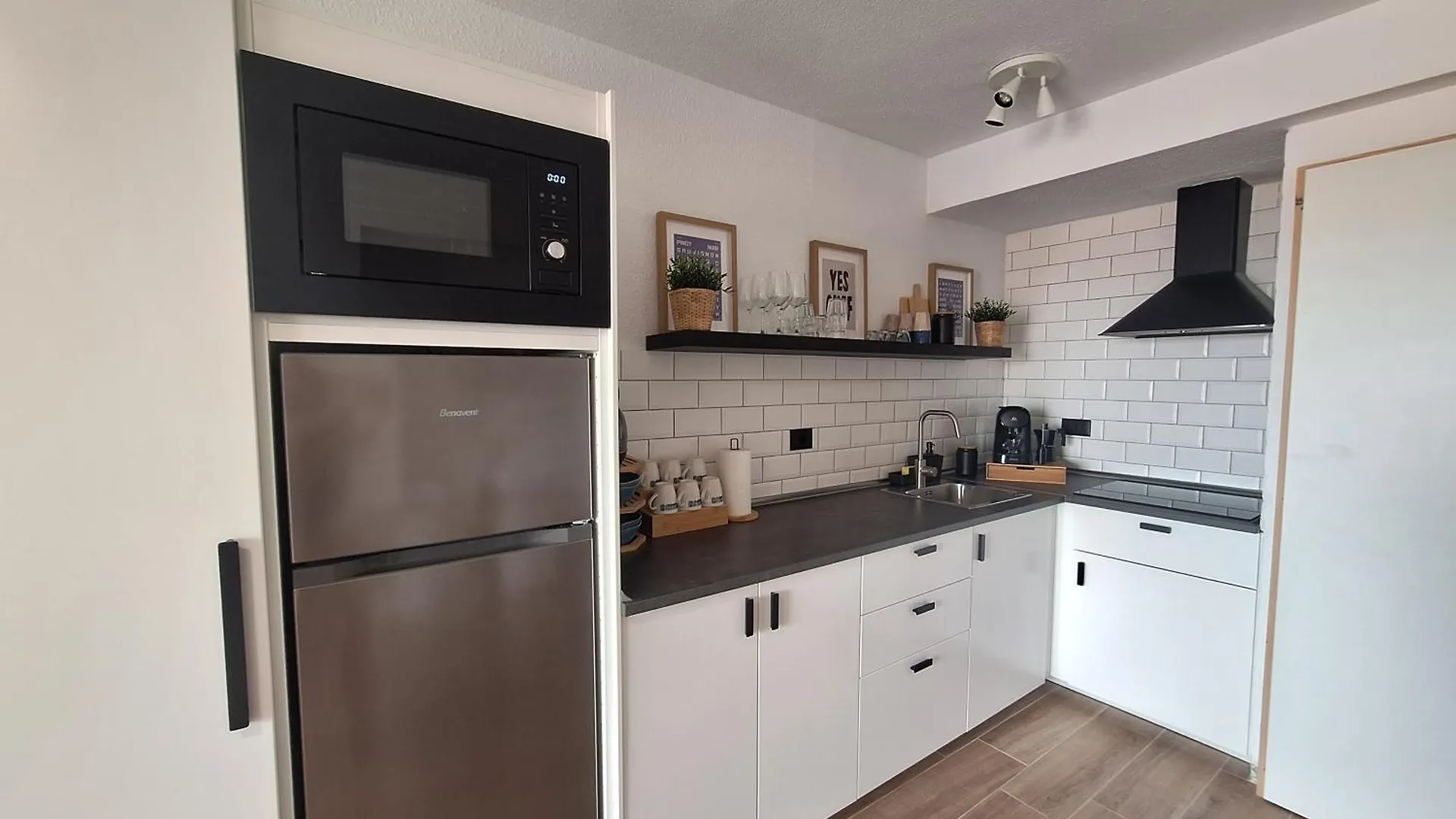 Castle Harbour Atico Duplex 3 Dormitorios 2 Banos Balcon Vista Mar لوس كريستيانوس 0*,  إسبانيا