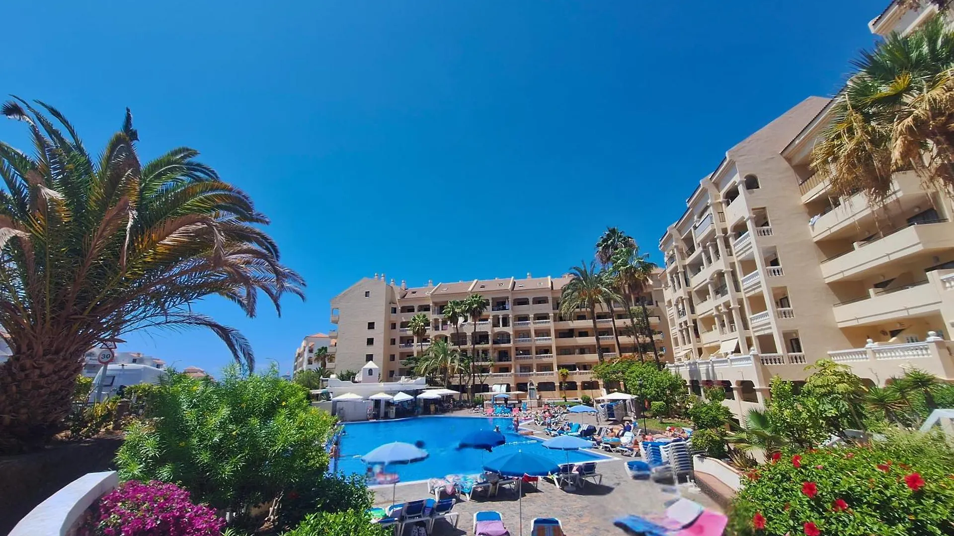 Castle Harbour Atico Duplex 3 Dormitorios 2 Banos Balcon Vista Mar Los Cristianos  Spain